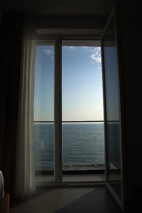 Hotel Serenity In Lezhe