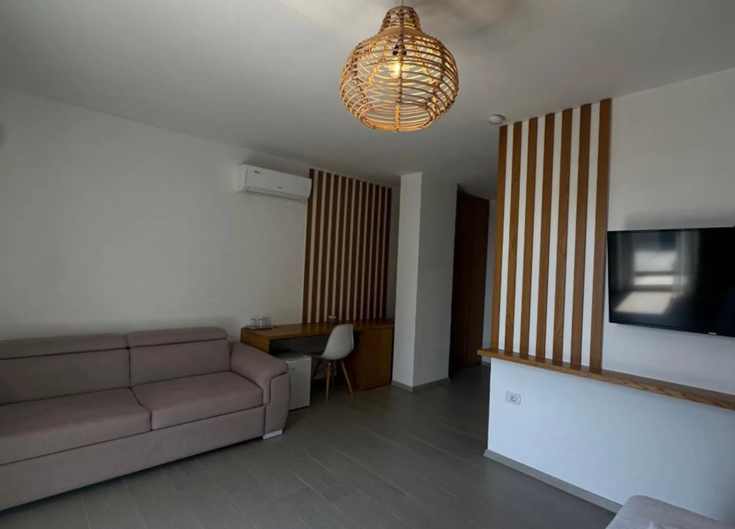 Serenity In Lezhe Hotel